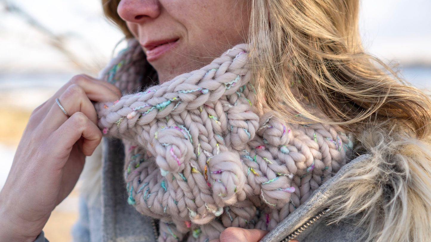 KNITTING PATTERN: Loppet Bobble Cowl | Easy Super Bulky Knit Cowl Pattern