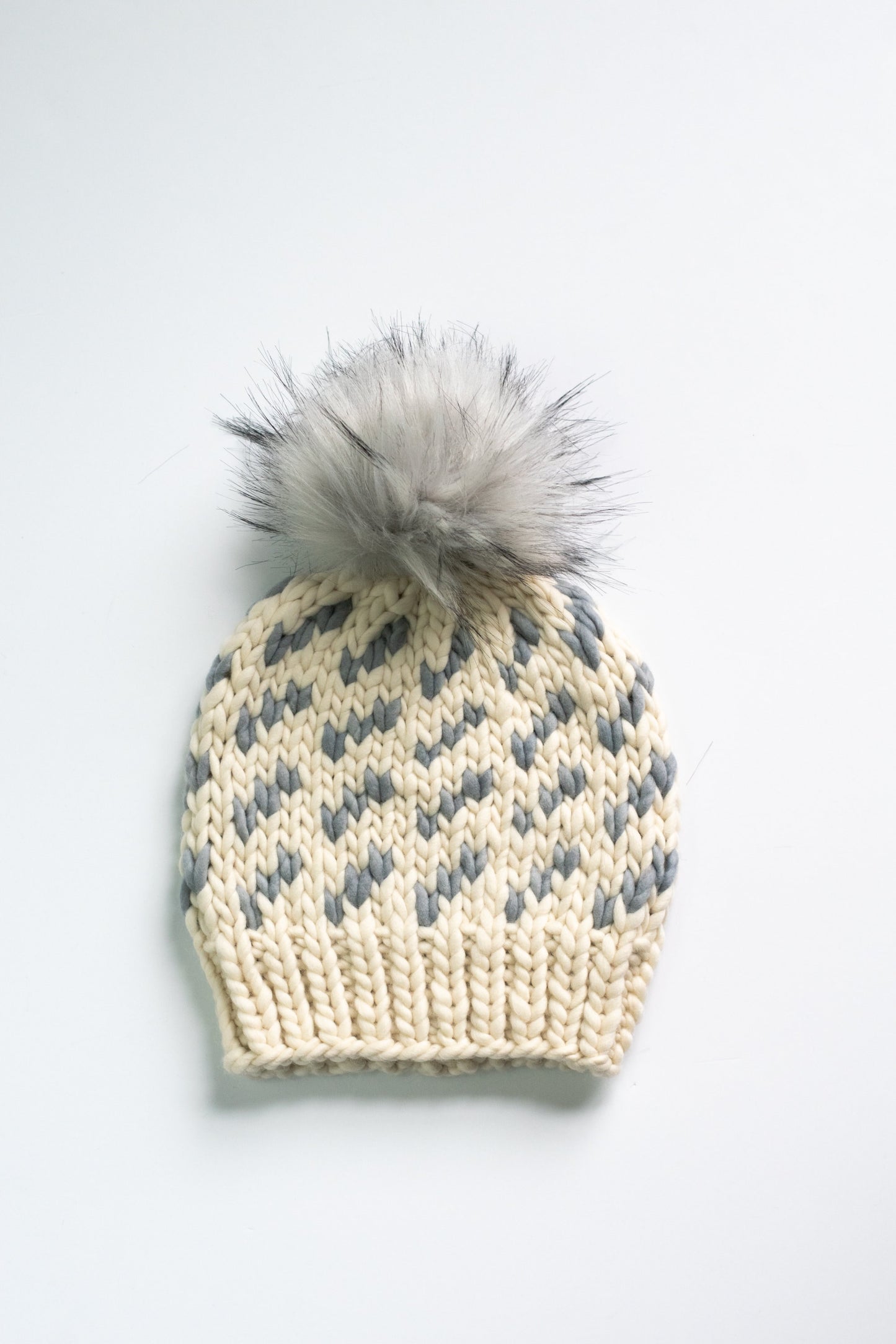 KNITTING PATTERN: Migrations Beanie