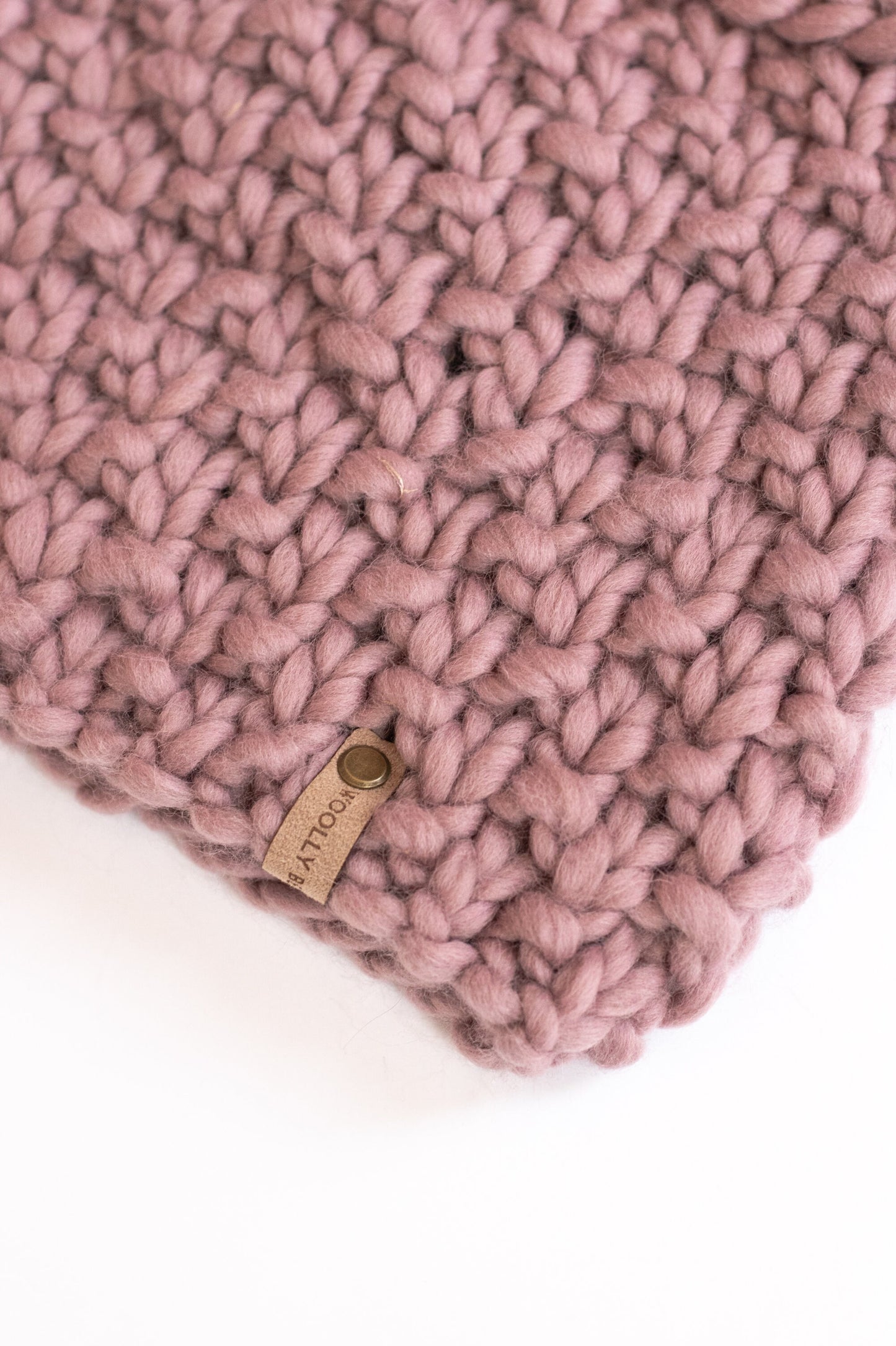 Mauve Peruvian Wool Hand Knit Cowl, Chunky Luxury Knit Cowl, Ethically Sourced Wool, Chunky Knit Neckwarmer