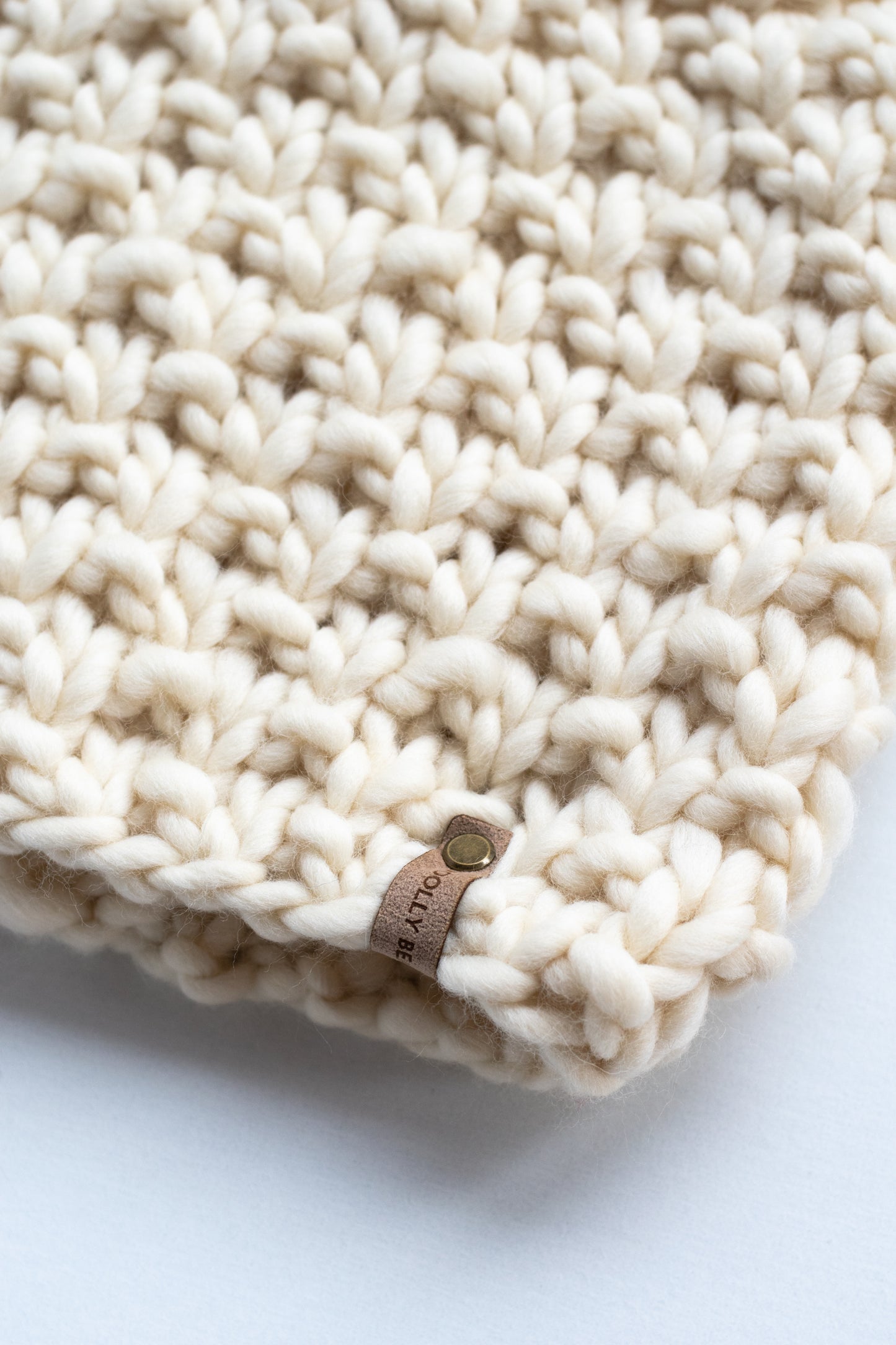 Ivory Peruvian Wool Hand Knit Cowl