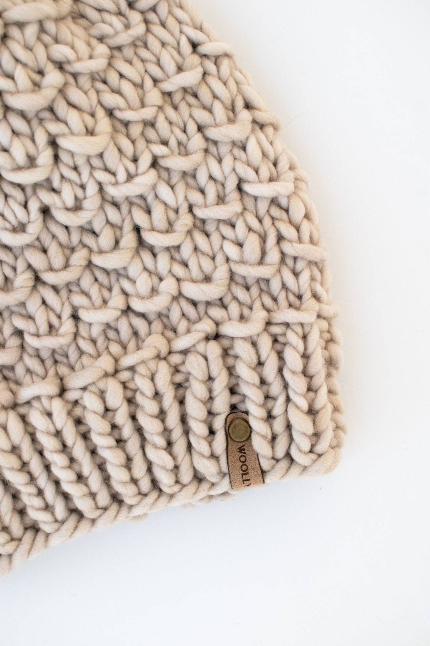 Beige Merino Wool Knit Hat with Faux Fur Pom Pom, Adult Chunky Knit Pom Pom Beanie, Ethically Sourced Wool Hat, Hand Knit Hat