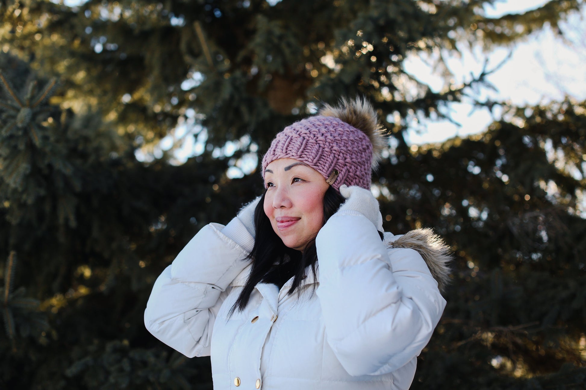 Mauve Peruvian Wool Knit Hat with Faux Fur Pom Pom, Luxury Chunky Knit Pom Pom Beanie, Ethically Sourced Wool Hat, Hand Knit Hat