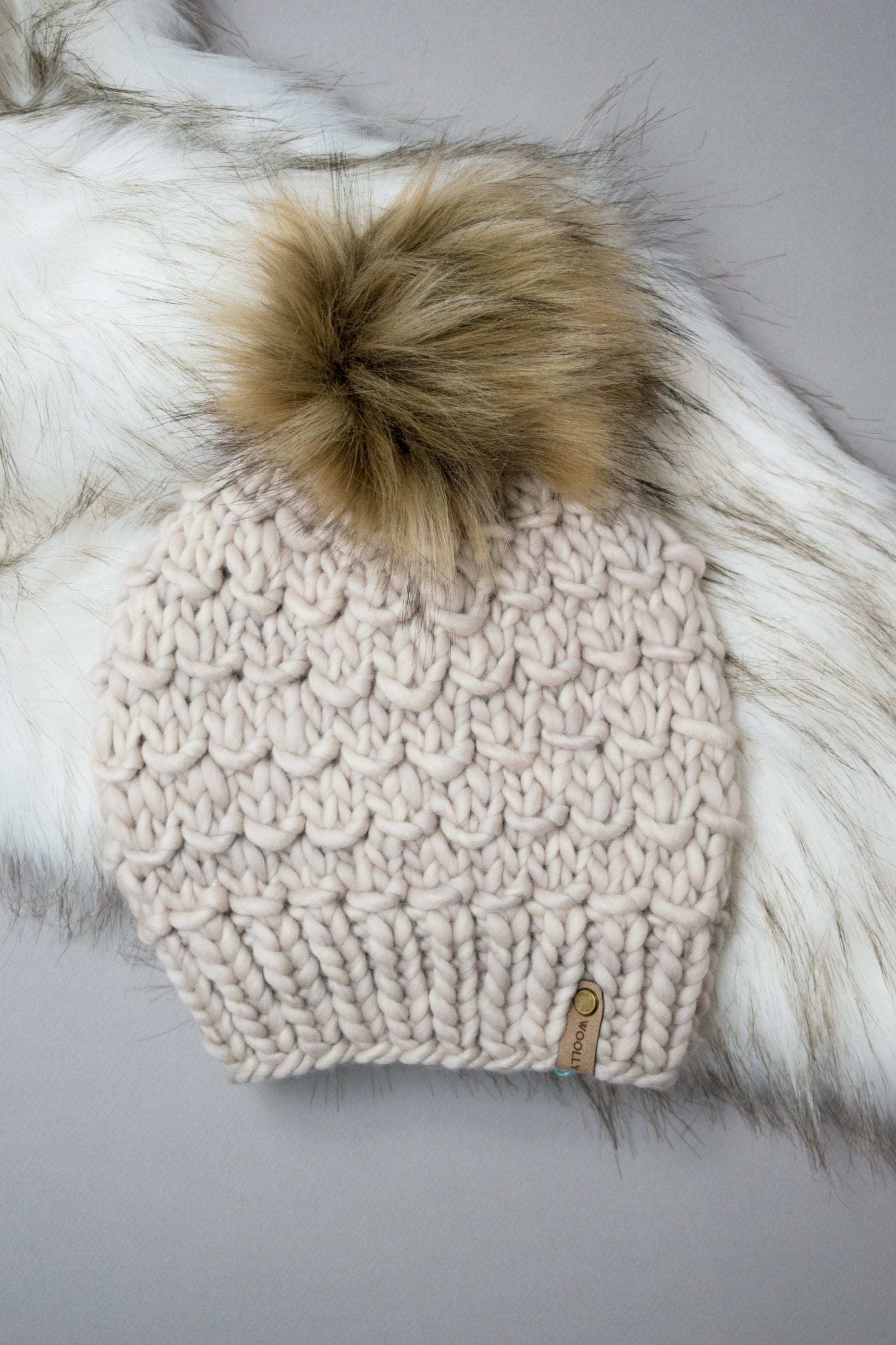 Beige Merino Wool Knit Hat with Faux Fur Pom Pom, Adult Chunky Knit Pom Pom Beanie, Ethically Sourced Wool Hat, Hand Knit Hat
