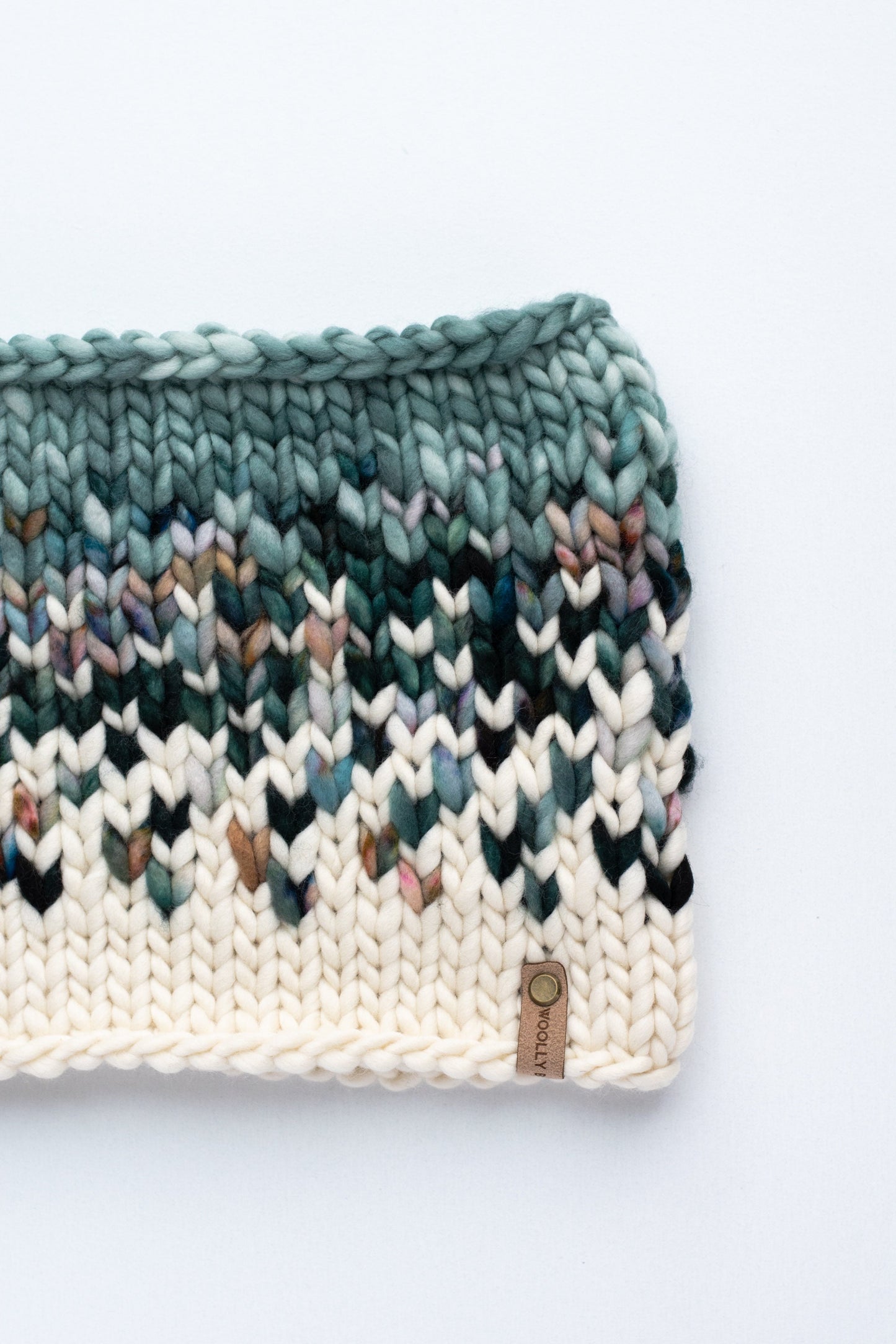 Turquoise and Ivory Merino Wool Fair Isle Hand Knit Cowl